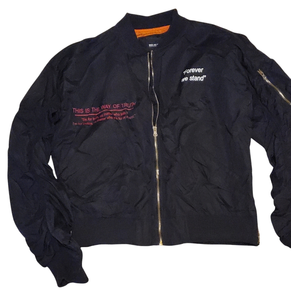 An adult Unisex black Jacket size M